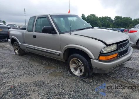 2000 Chevrolet S-10 Ls from USA, damaged, VIN 1GCCS19W1Y8258965